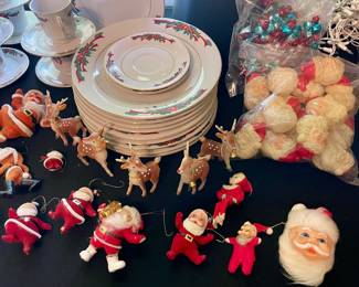 VINTAGE CHRISTMAS SANTAS