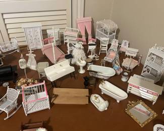 Dollhouse furniture