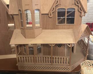 Vintage dollhouse