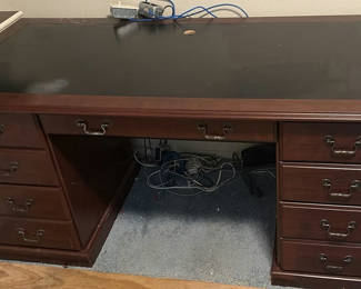 Lot 33: Wood Executive Desk with Drawers