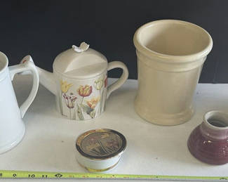 Lot 123: Assorted Ceramic Kitchen and Decorative Pieces