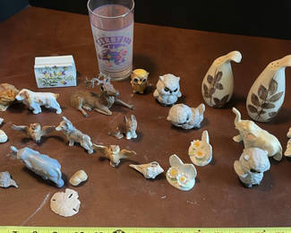 Lot 76: Mixed Ceramic Animal Figurines, Seashells, and Decorative Items