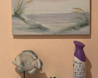 Lot 73: Coastal Wall Art and Decorative Figurines