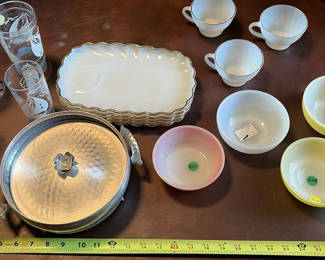 Lot 87: Assorted Vintage Glassware, Serving Trays, Bowls, Cups, and Metal Serving Dish
