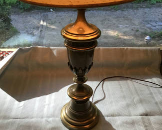 Lot 191: Vintage brass table lamp with amber drum shade