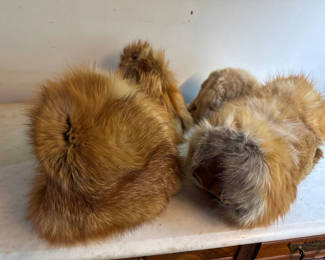 Lot 225: Assorted fluffy fur balls