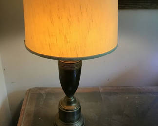Lot 246: Table lamp with beige cylindrical shade