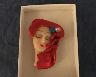 Lot 271: Vintage art deco brooch