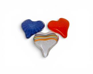116 3HandBlownArtGlassHeartPaperweightsBlueRedRainbowStripe