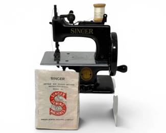 185 SingerModel20MiniSewingMachinewInstructionManual