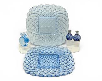 199 BlueArtGlassBasketweavePlatesBunnySaltPepperShakers