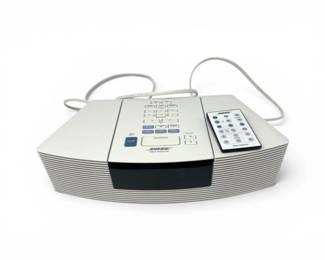 100 BoseWaveRadioCDMusicSystemwRemoteControl