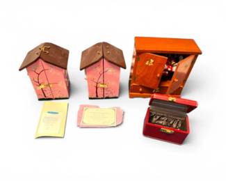 133 MadameAlexanderDollsDollFurnitureClothingCollection