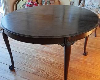 Dining room table 