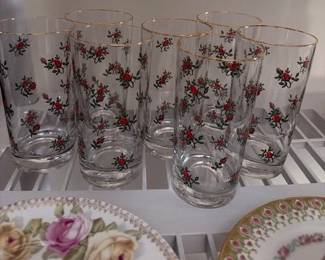 Set of 7 vintage glasses 