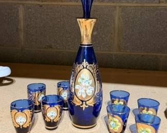port set with 8 glasses 