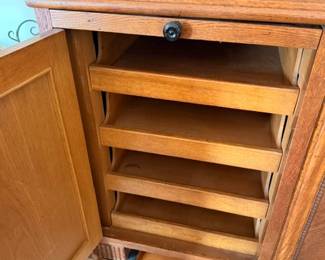left side has drawers for linens etc. 