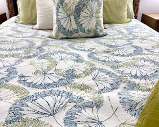 Thom Felicia Bedding