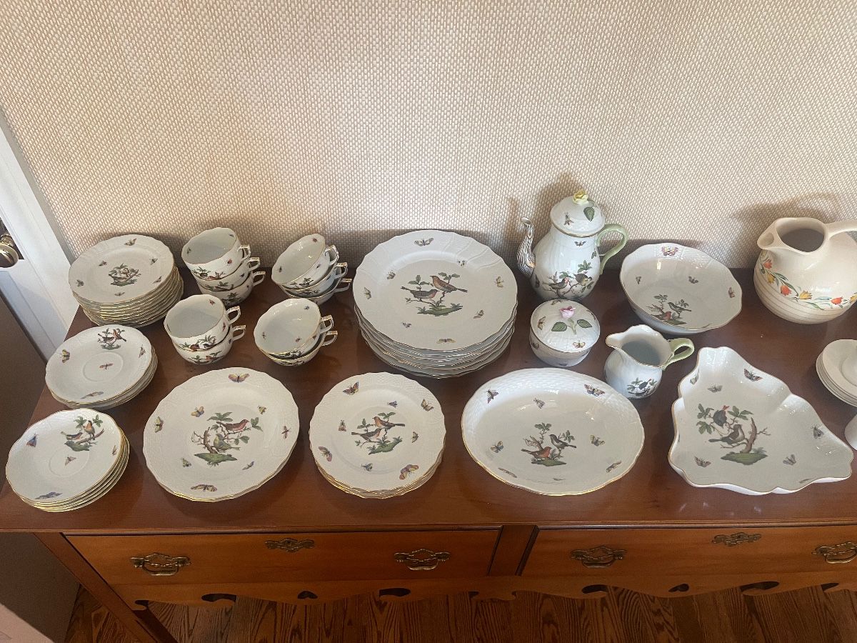 Outstanding set of hand-painted Herend Rothschild Bird pattern dinnerware.