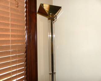 Modern floor lamp