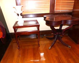 Curio shadow box end table, antique clover shaped top side table