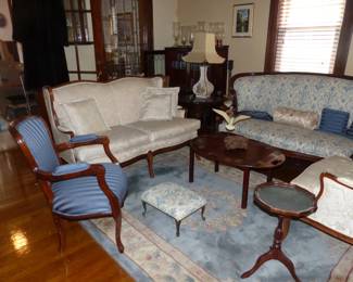 Antique & vintage living room furniture, area rug!!