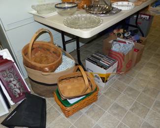 Kitchenware, baskets & cookware