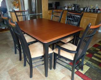 Kitchen table with 1 leaf & 6 Chairs