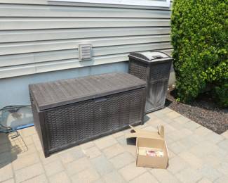 Outdoor storage trunk, garbage pail