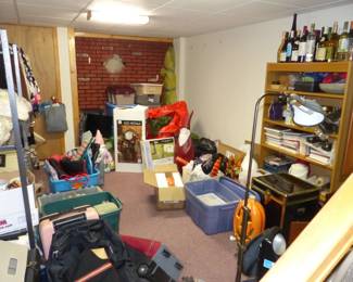 Basement with lots of assorted things!!