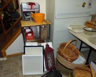 Kitchenware, bakets & cookware