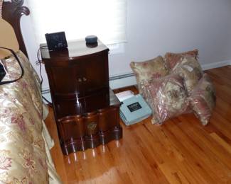Master bedroom dresser, chest, pair of night tables & bed, decorative bedding
