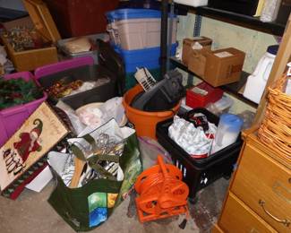 Basement with lots of assorted things!!