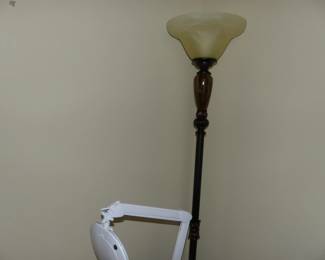 Floor lamp