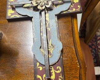 Whit rose  cross 