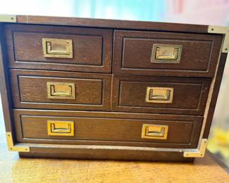 cute little vintage drawered jewlery box