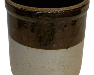 39 - Vtg Two-Tone Stoneware Crock 7.5"x7.5" (Description): Vintage two-tone stoneware crock featuring a brown glazed upper portion and natural unglazed lower section. The interior is finished with a dark brown glaze. This utilitarian piece shows characteristic rustic charm typical of traditional American stoneware crocks. Measures 7.5 inches in height by 7.5 inches in diameter.