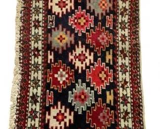 246 - Vtg Turkish Kilim Wool Rug w/ Star Motif 45x20 (Description): Antique Turkish Kilim Rug w/ geometric patterns characteristic of tribal or nomadic craftsmanship. The rug has natural fringe on both ends showing some wear consistent with age.