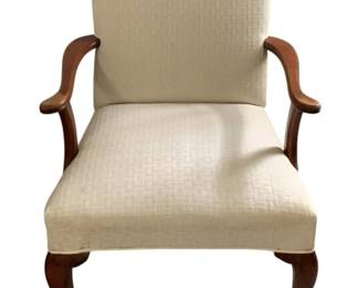 451 - Vtg Queen Anne Style Upholstered Armchair (Description): 36 x 25 x 25