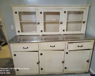 Large Heavy Dresser...need to bring people to carry out