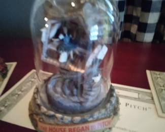 Wizard of Oz Snow globe