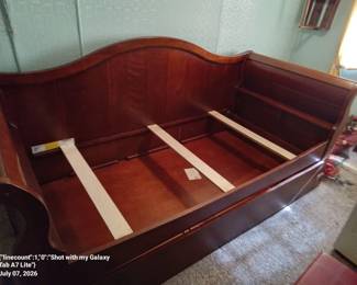 2nd Pic of Trundle bed