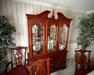 china hutch dining room 
