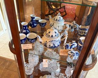 Curio Cabinet, Porcelain and Crystal Sets