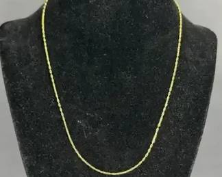 a2.09g 14K Italy Yellow Gold Box Chain Necklace