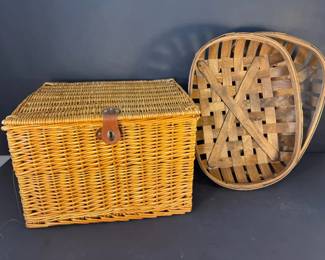Wicker Storage Chest with Nesting Wicker Boxes and Tobacco Baskets 7Piece Collection