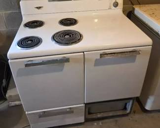 Vintage White Electric Range with Dual Ovens