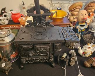 Cast Iron Toy Stove