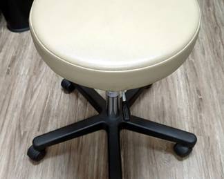 Midmark Ritter Rolling Examination Stool, Model 272-001-232, Approx 24" Tall x 16" Diameter Seat