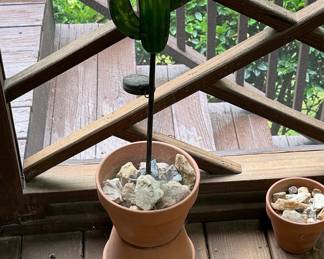 Metal Cactus Garden Stake with Solar Light